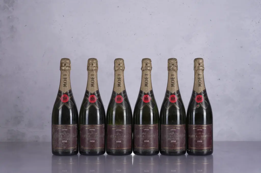 Moet & Chandon Grand Vintage Rose 1998 (750ml)